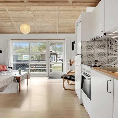 Holiday home Pet Friendly In With Wifi