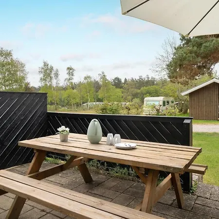 Holiday home Pet Friendly In With Wifi Humble