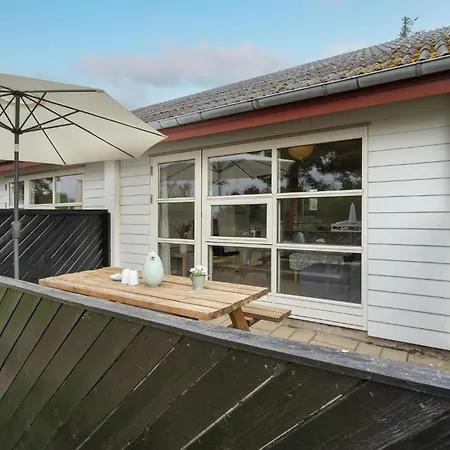 Pet Friendly In With Wifi Holiday home *
